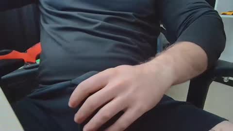 Snapshot of eltanke2206 chatting on December 18, 2025, 7:09 pm alexgarg online show from December 18, 2025, 7:09 pm