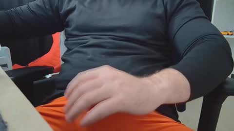 Snapshot of eltanke2206 chatting on December 22, 2025, 7:44 pm alexgarg online show from December 22, 2025, 7:44 pm