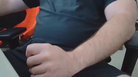 Snapshot of eltanke2206 chatting on February 9, 2026, 2:21 pm alexgarg online show from February 9, 2026, 2:21 pm