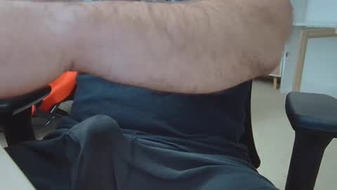 Snapshot of eltanke2206 chatting on February 22, 2026, 9:57 pm alexgarg online show from February 22, 2026, 9:57 pm