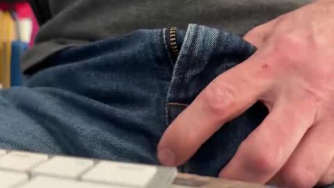 Elvis online show from February 15, 2026, 10:50 pm