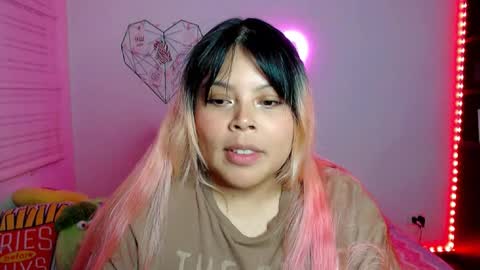 Snapshot of elymoon chatting on February 5, 2026, 12:26 am Ely online show from February 5, 2026, 12:26 am