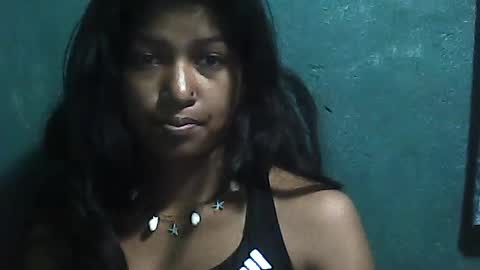 elynah195043 online show from July 28, 2026, 3:32 pm