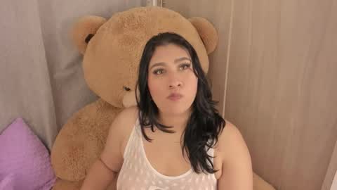 Snapshot of elyross_ chatting on September 28, 2025, 12:16 am Ross online show from September 28, 2025, 12:16 am