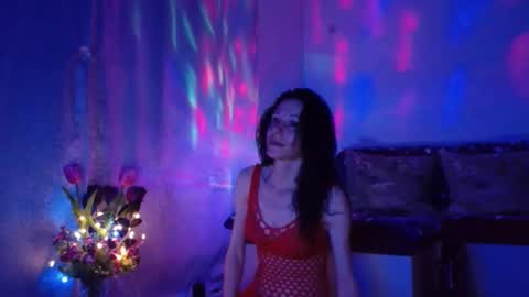 Elisa online show from January 29, 2025, 6:39 pm