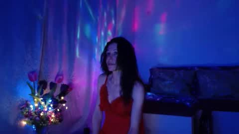 Elisa online show from February 14, 2025, 10:25 pm