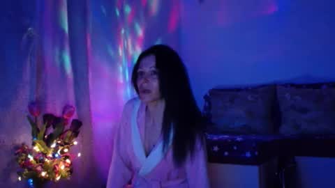 Elisa online show from March 9, 2025, 9:57 pm