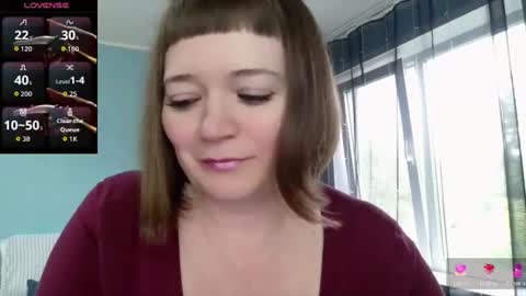 Snapshot of elza1981 chatting on July 2, 2026, 9:15 am elza1981 online show from July 2, 2026, 9:15 am