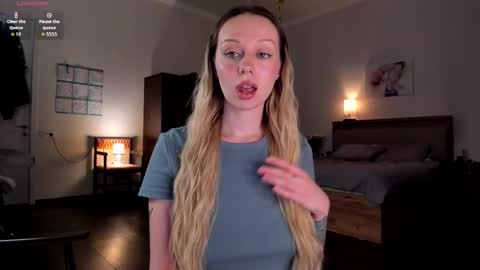 Emilie online show from February 20, 2026, 8:20 pm