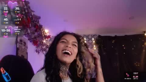 ema_ploxx online show from November 8, 2025, 4:23 am