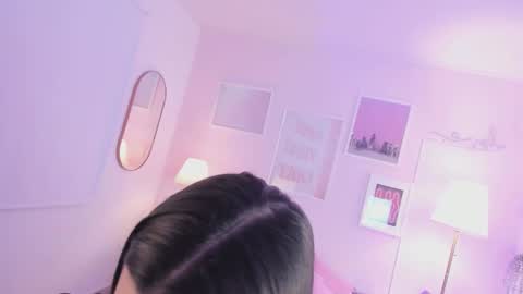 Snapshot of ema_soul chatting on December 17, 2025, 7:31 pm emma soul online show from December 17, 2025, 7:31 pm