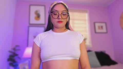 Snapshot of ema_wett chatting on October 2, 2025, 8:38 pm Ema online show from October 2, 2025, 8:38 pm