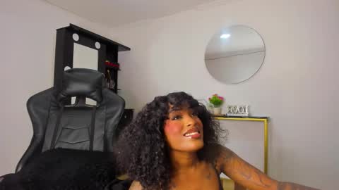 Snapshot of emattaylor chatting on November 30, 2025, 11:25 am . online show from November 30, 2025, 11:25 am