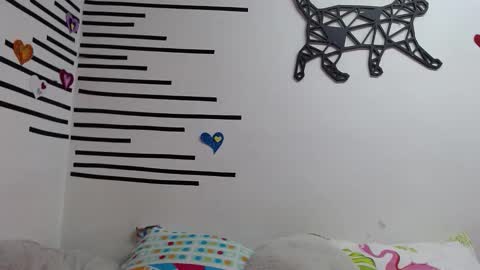 Snapshot of emawalker_ chatting on January 5, 2026, 8:12 pm Ema Walker online show from January 5, 2026, 8:12 pm