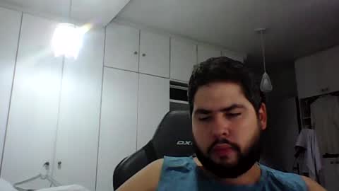 embarrassed_str8_3incher online show from August 3, 2026, 4:00 am