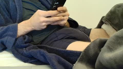 Snapshot of emberdominus chatting on October 14, 2025, 8:20 pm EmberDominus online show from October 14, 2025, 8:20 pm