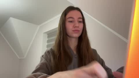 Alina online show from January 7, 2026, 7:49 pm