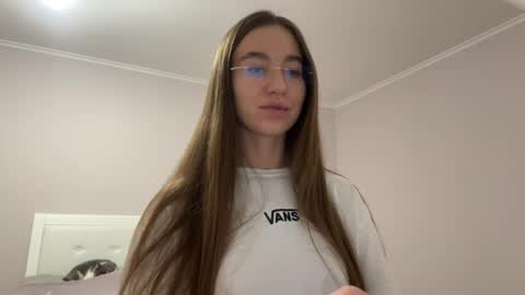 Alina online show from May 12, 2026, 7:55 pm