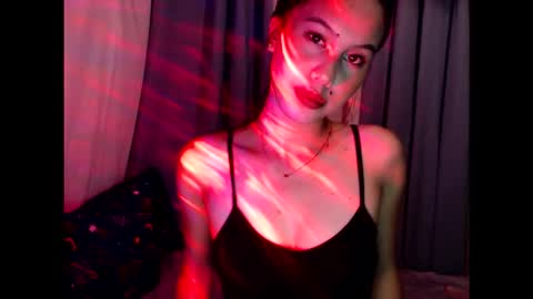 Snapshot of embersiren chatting on March 1, 2026, 8:05 am EmberSiren online show from March 1, 2026, 8:05 am