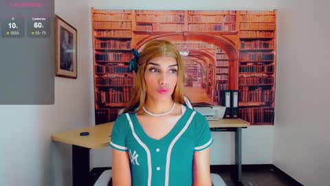 Snapshot of emeli_roushot chatting on January 11, 2025, 12:07 pm Emeli online show from January 11, 2025, 12:07 pm