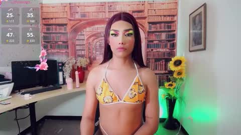 Snapshot of emeli_roushot chatting on September 16, 2025, 11:11 am Emeli online show from September 16, 2025, 11:11 am