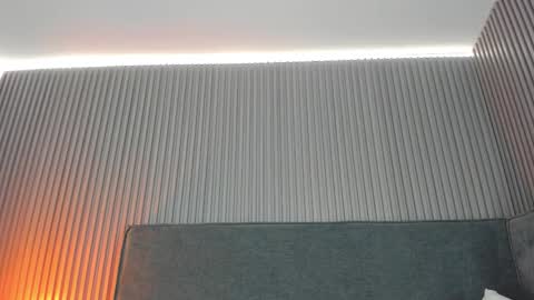 emelie_89 online show from November 28, 2025, 11:35 am