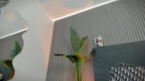 emelie_89 online show from May 25, 2026, 11:38 am