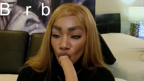 anyelii  online show from January 10, 2026, 9:11 am