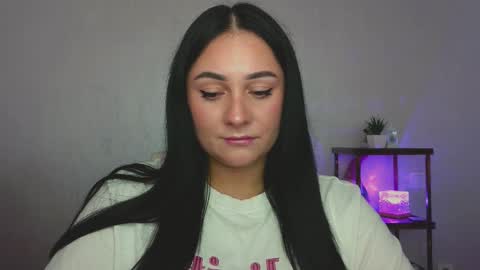 Snapshot of emelyblum chatting on September 9, 2025, 12:48 pm Emely online show from September 9, 2025, 12:48 pm