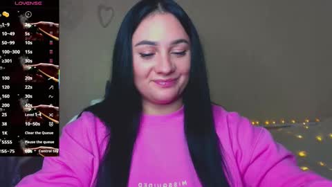 Snapshot of emelyblum chatting on November 10, 2025, 10:53 pm Emely online show from November 10, 2025, 10:53 pm