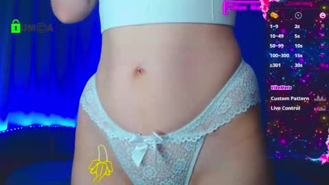 Emely online show from December 3, 2025, 3:25 am