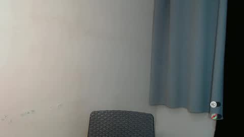 Snapshot of emelyn_fuckdoll chatting on January 23, 2025, 8:36 am Scarlett online show from January 23, 2025, 8:36 am