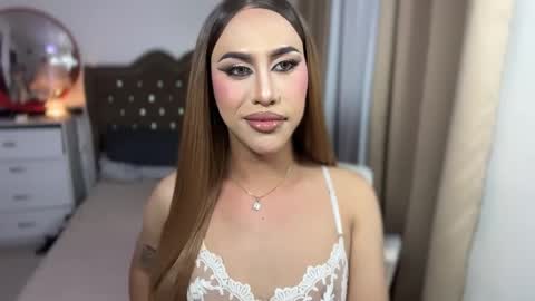 EMELY online show from February 15, 2026, 7:27 am