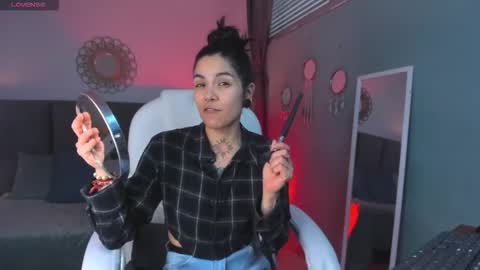 Esmeralda online show from February 4, 2026, 1:17 pm