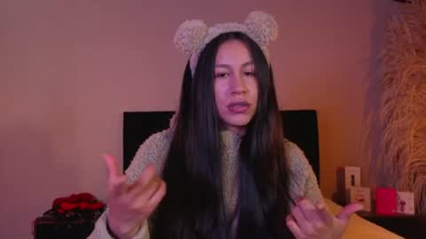 Snapshot of emigomez_ chatting on June 29, 2026, 2:51 am Emilia Gomez online show from June 29, 2026, 2:51 am