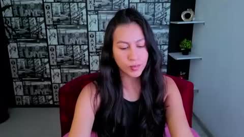 Snapshot of emigomez_ chatting on July 9, 2026, 2:37 am Emilia Gomez online show from July 9, 2026, 2:37 am