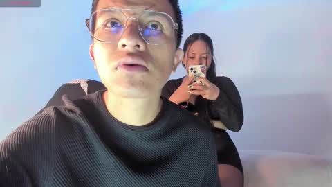 Snapshot of emiily15_ chatting on November 30, 2025, 8:13 pm Emi online show from November 30, 2025, 8:13 pm