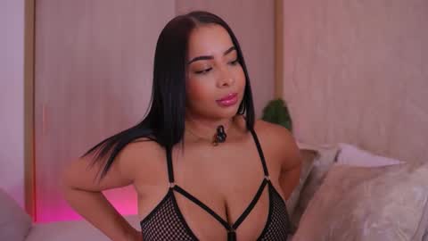    online show from September 15, 2025, 8:20 pm