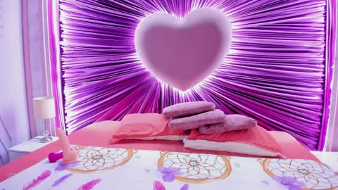 Snapshot of emiilygrace_ chatting on April 4, 2026, 11:40 am Emiily Grace online show from April 4, 2026, 11:40 am