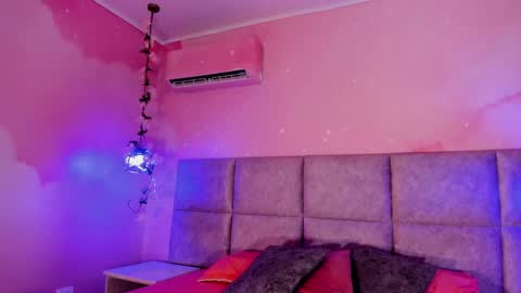Snapshot of emiilygrace_ chatting on June 10, 2026, 11:42 am Emiily Grace online show from June 10, 2026, 11:42 am