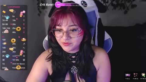 emilee_666 online show from February 24, 2026, 4:43 am