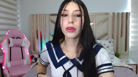 Emilee online show from March 10, 2026, 1:16 pm