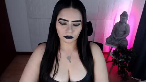 POWERFULL GODDESS EMILI online show from September 18, 2025, 3:58 pm