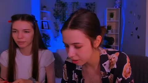 Snapshot of emilia_fly chatting on July 18, 2026, 11:14 am Emi online show from July 18, 2026, 11:14 am