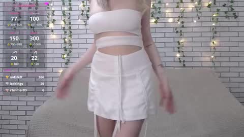 Snapshot of emiliaduchess chatting on February 17, 2025, 4:26 pm Amili online show from February 17, 2025, 4:26 pm