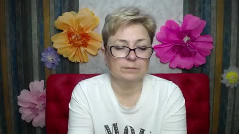 Snapshot of emiliagree chatting on May 8, 2026, 5:29 pm EmiliaGree online show from May 8, 2026, 5:29 pm