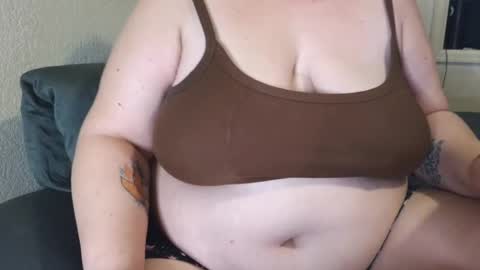 emilie foxx online show from September 24, 2025, 3:26 pm