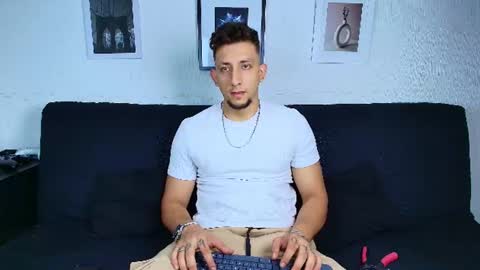 EMILIOCUM online show from August 2, 2026, 7:51 am