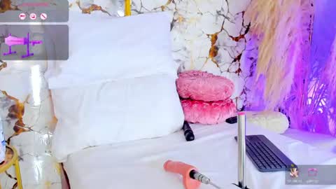 Barbara Slim online show from June 11, 2026, 2:53 am