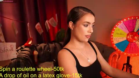 Snapshot of emiliyaroude chatting on September 25, 2025, 12:42 pm Emiliya online show from September 25, 2025, 12:42 pm